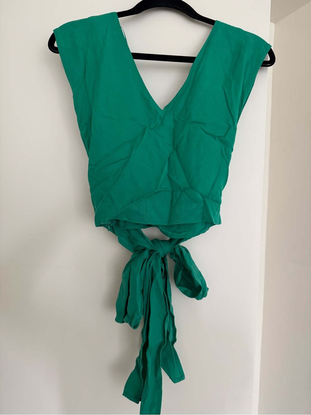 J.O.A. Emerald Green Wrap Tie-Front Crop Top - Picture 5 of 5